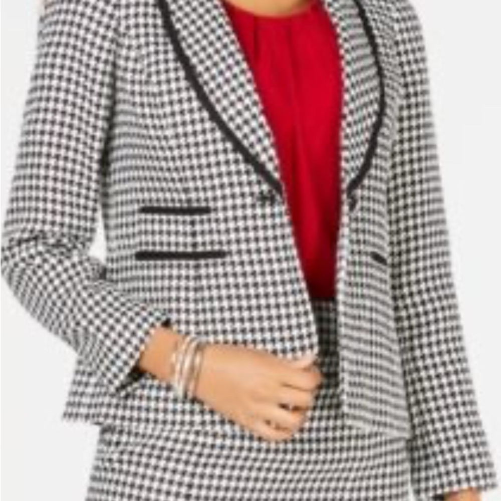 Women's Black and White Houndstooth Kasper Suit